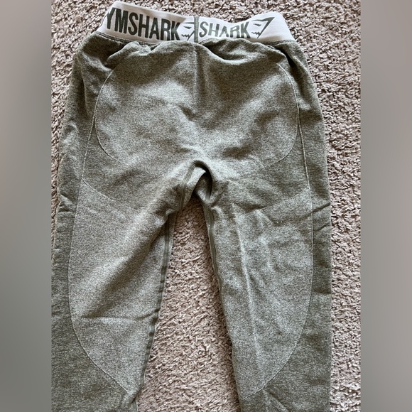 GYMSHARK O.G. FLEX SET KHAKI GREEN SIZE MEDIUM - Picture 7 of 12